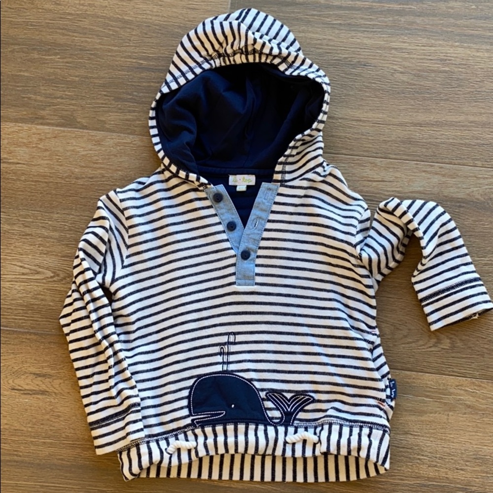 Le Top Stripe Whale Pullover size 4T!